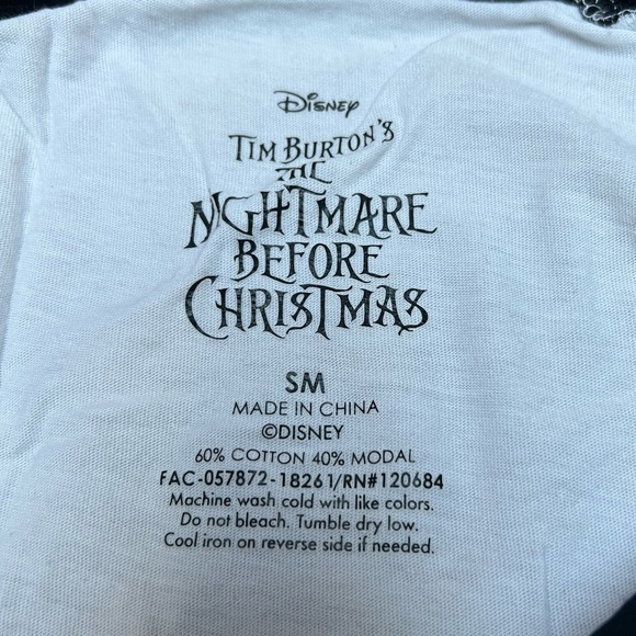 Nightmare Before Xmas t shirt! - Picture 4 of 4